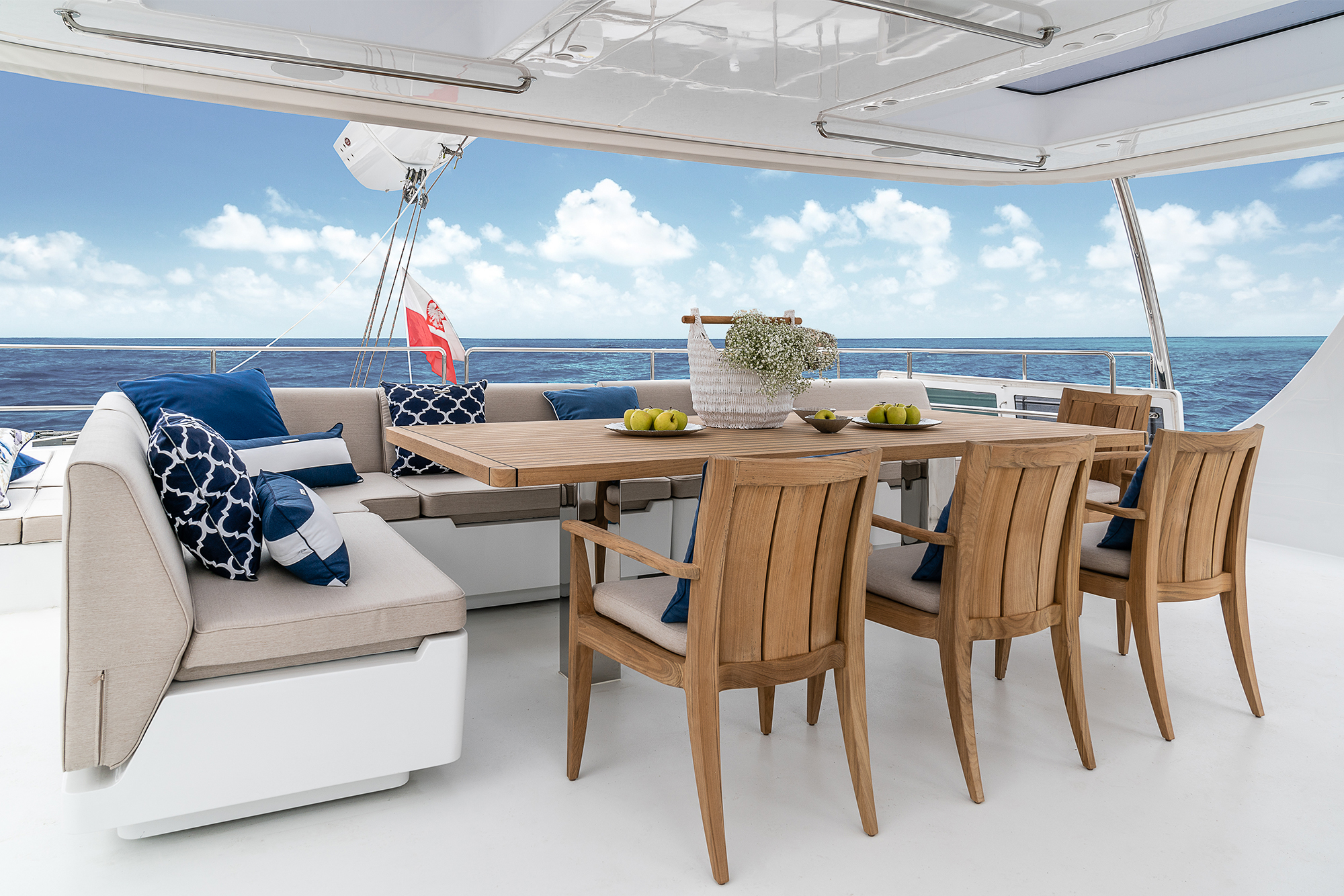 BUNDALONG Yacht Charter Details, Sunreef Yachts CHARTERWORLD Luxury Superyachts